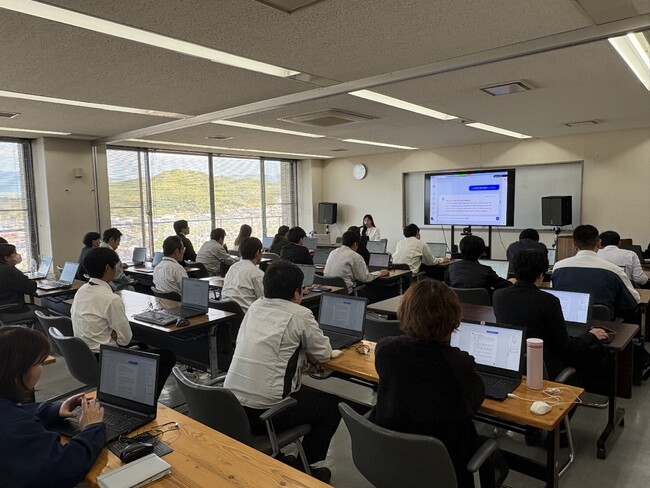 【研修実施報告】大分県日田市でQommonsAI導入研修を開催！全国250以上の自治体がオンラインで同時参加