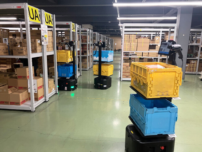 ラピュタロボティクスのピッキングアシストロボット「ラピュタPA-AMR」が国分グループ2拠点目で稼働開始。札幌ロジスティクスセンターの安定運営とDX人材育成を後押し。