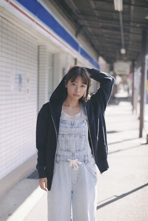 俳優 鳴海唯、季刊ZINE企画『Magic hour』がスタート！第1号『Natural』は2026年1月10日（土）発売！