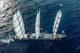 ジュメイラのスーパーヨット「ザ・マルテーゼ・ファルコン」 ジュメイラのスーパーヨット「ザ・マルテーゼ・ファルコン」