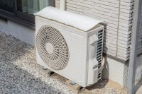 幅調整可能な簡単マグネット取付室外機カバーが12月下旬発売