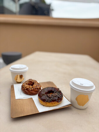 HOCUS POCUS、新年を彩るドーナツ3種を1月5日より発売