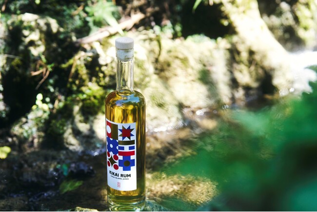 「KIKAI RUM Limited Edition あわひ -Awahi-」発売開始 - 喜界島のテロワールと発酵にフォーカスした限定ブレンド