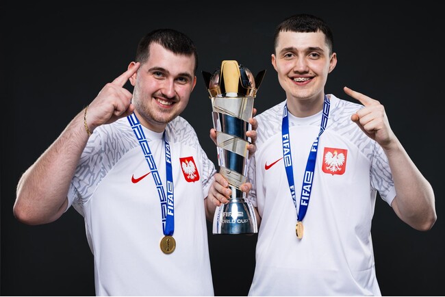 『eFootball(TM)』を競技タイトルとした「FIFAe World Cup 2025(TM)」で世界王者が決定！