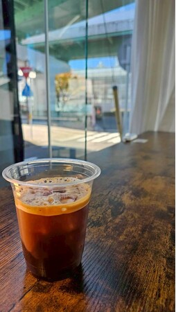 【名古屋】夜カフェ、仕事後のちょい飲みに対応！お酒を飲みながら仕事できる「アルコワーキング」が平日火曜夜の営業を開始
