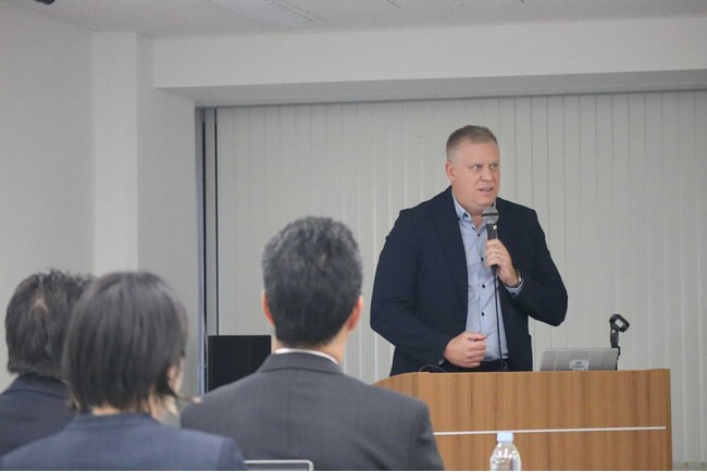 IR情報の日英同時開示義務化により抱える日本企業の課題とは ～AIが拓くIRの未来 海外投資家と企業をつなぐ新たな選択～
