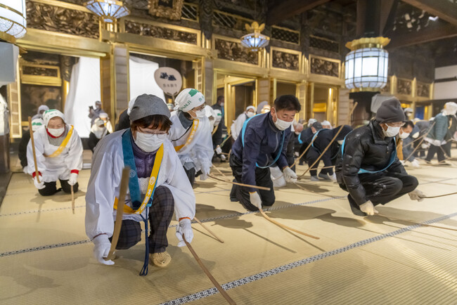 【西本願寺】年末の風物詩！500年以上続く伝統行事「本願寺御煤払(おすすはらい)」12月20日(土)開催！