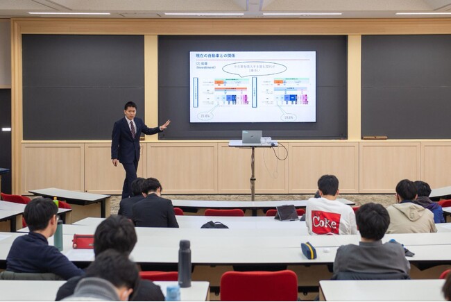 名商大、4年間の学びの集大成となる「卒業論文発表会」を開催