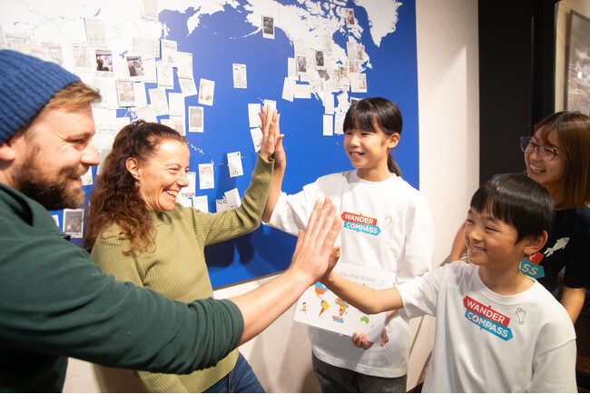 日本にいながら世界中の人に出会える! 別府駅の観光案内所で国際交流プログラム「Hello New Friends!」がスタート