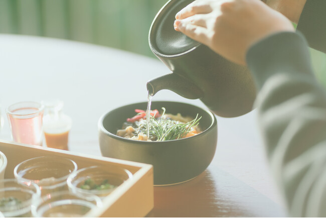 古宇利島のシグネチャー朝食が誕生。期間限定で1日2組の宿泊者以外にも提供。「いつか身体になる」身も心も整える贅沢な庭時間