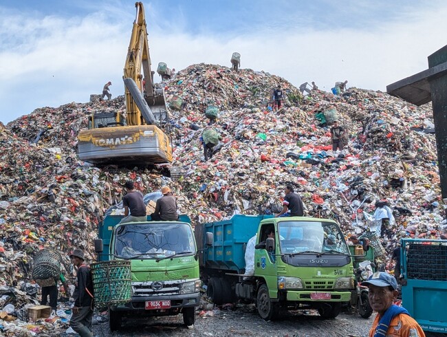 【寄付お願い】地球の海洋プラスチック汚染を減らし、インドネシアの楽園バリでごみを資源として循環させるため、住民の力で環境教育センターを整備します