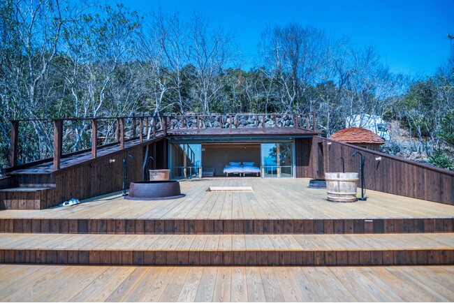 オリーブの森でマインドフルネスを体感できる宿泊施設 千年オリーブテラス for your wellness「The STAY」開業２周年キャンペーン実施