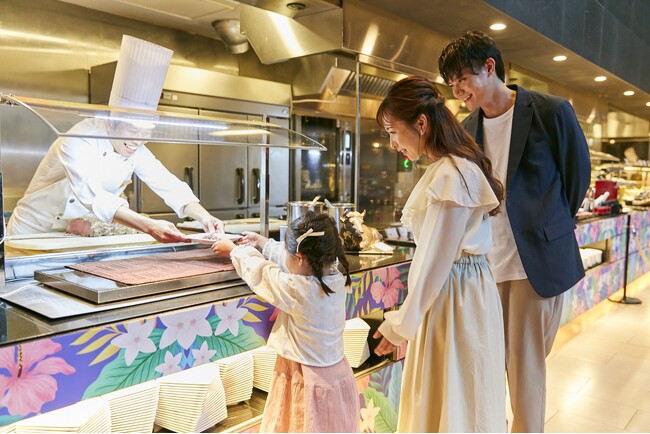 【品川プリンスホテル】未就学児ディナー無料で子育て家族の憩いをサポート「家族でお得！夕食ブッフェで満腹ステイ」を販売