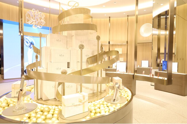 Visual Merchandising StudioがReFa GINZAのディスプレイ領域をプロデュース
