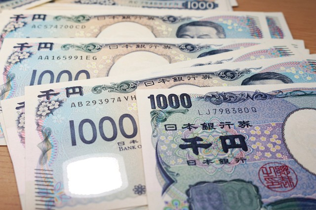 日銀の追加利上げ　支払利息増で企業の1.6%が赤字転落 企業の経常利益は2%下押し試算 利益改善で利上げへの耐性も