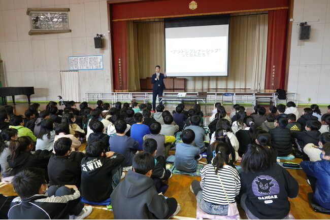 ～小学生が「起業家精神」に出会う45分～Pestalozzi Technology株式会社 代表の井上友綱、市原市立辰巳台東小学校でアントレプレナーシップ授業を実施