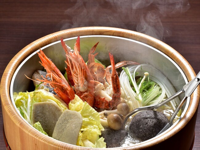 下田プリンスホテル　水仙まつりにちなんだ白き花と湯気の饗宴 水仙と石焼き桶鍋の冬物語宿泊プランを販売