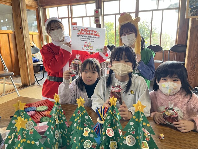 ダイナム、全国の子ども食堂等96施設、約7,000人へクリスマスプレゼントを訪問寄贈