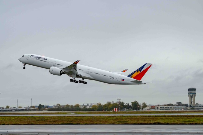 フィリピン航空のA350-1000初号機を引き渡し
