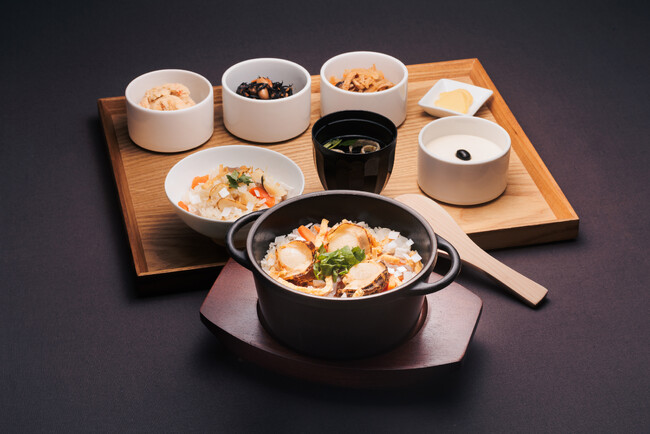 縁起物の帆立で開運！？推し活メニュー　「帆立の炊き込みご飯」　「日本橋だし場 はなれ」にて2026年1月2日より期間限定販売