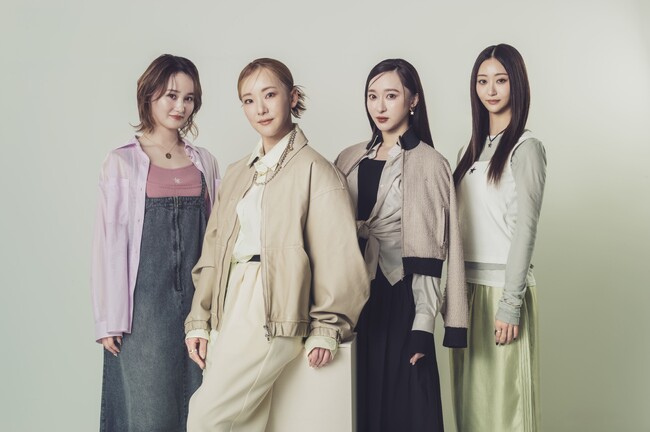 CONVERSE TOKYOが宝塚歌劇星組公演チケットプレゼントキャンペーンを実施中。宝塚歌劇団OGの4名を迎えたスペシャルビジュアルを公開！キャンペーンを記念したスペシャルシューズの受注発売も。