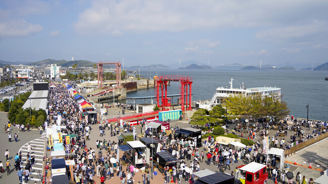 今治の新名所「せとうちみなとマルシェ」が令和７年度「地域づくり表彰」で最高位・国土交通大臣賞を受賞【愛媛県今治市】