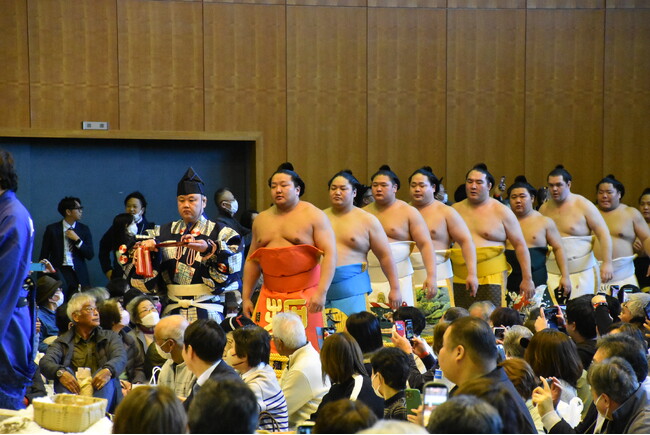 【34年ぶりに磐田で大相撲！】磐田市(静岡)で市制施行20周年を記念した「令和7年冬巡業　大相撲磐田場所」が開催されました