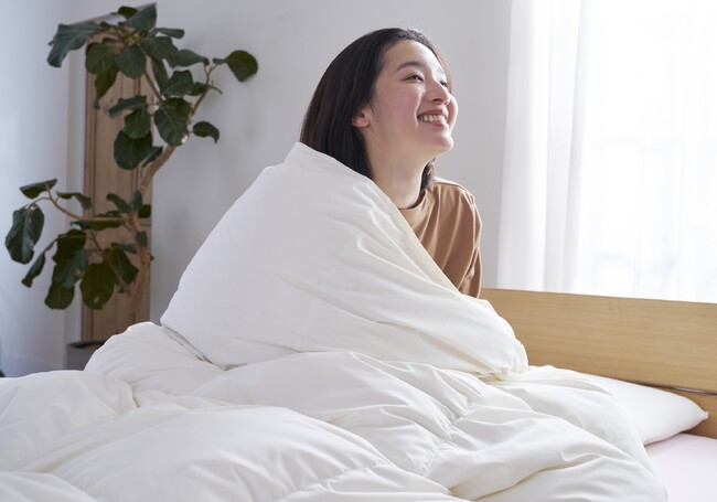 Makuake先行販売で総額2,400万円突破！2枚合わせ・3種類の使い方ができる『#003 torofuwa(とろふわ) 通年使い羽毛ふとん』12月24日(水)から一般発売開始