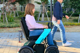 歩行者と共存する「たのシーモ」