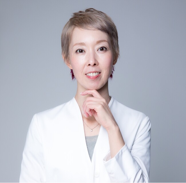 Amazon三冠達成『神あしつぼ』12月24日発売・女性社員の「声なき不調」が生産性を下げる─健康経営の新たな一手