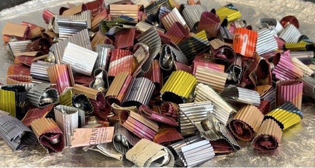 カットカラー専門【チョキペタ】半年間の実証を経て実装へ　　　　廃カラー剤アルミチューブを再資源化