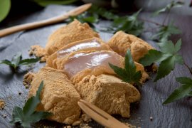「極もちもちわらび餅」
