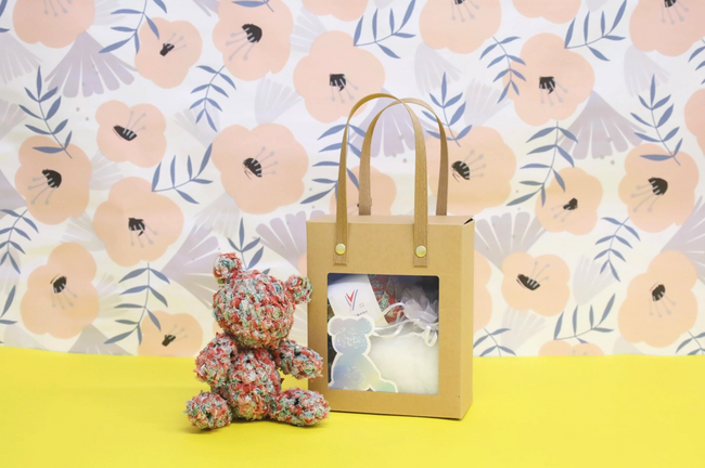 着物をアップサイクルした糸で作る、小さなクマのあみぐるみ手芸キット「ベアキット2種」