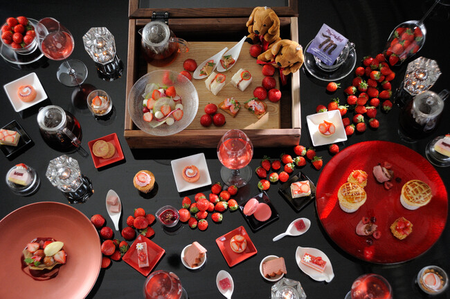 【ホテルグランヴィア岡山】真紅の世界に心ときめく、苺尽くしのアフタヌーンティー『“Rouge” et “Rouge”』 開催