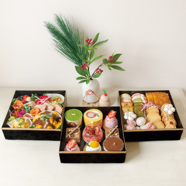 【新春限定】全国1位※¹パンケーキカフェが贈る“スイーツお重”