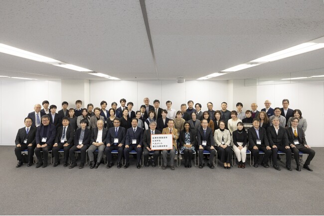赤ちゃんの頭のゆがみ、適正診療の「標準化」へ　医師・助産師・弁護士・シンガポールの専門医が東京に集結