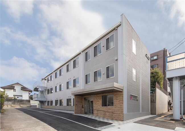 【日本初】グループホームで転倒骨折リスクを低減する衝撃吸収フロア＆マット『ころやわ(R)』を全27居室導入したエクセレント瑞穂が2026年1月1日(木・祝)オープン