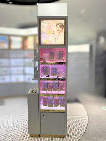 ブレスクリアbeauty+が@cosme TOKYOで大々的に展開！平野莉玖限定アクスタがもらえるキャンペーンを実施