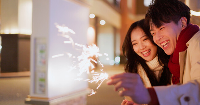 新年は、恋が動き出す　Tinder(R)、新年最初の日曜日「デーティング・サンデー」からバレンタインまで出会いのピークシーズンのユーザー動向を発表