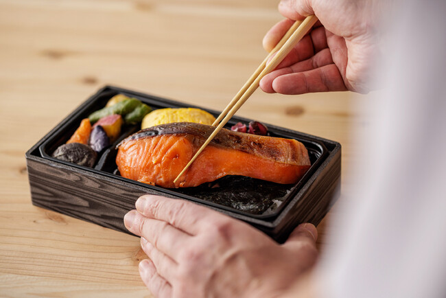 【京都一の傳 京都高島屋S.C.店がグランドオープン】“究極のさけ弁当”と“西京焼きのさけ寿司“の販売開始