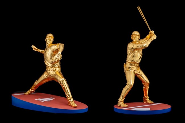 【新宿高島屋】大谷翔平選手の等身大黄金像 二刀流が揃って初展示。二体あわせた参考価格は1億1,000万円！ 1月14日（水）から新宿高島屋で開催する「大黄金展」で特別展示