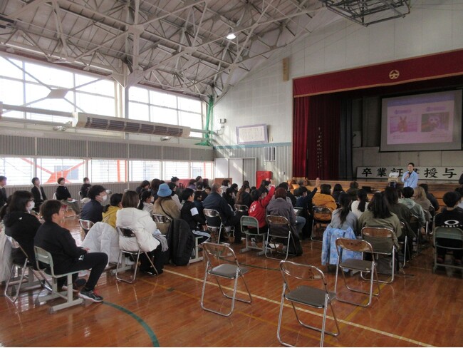 メガネのZoff「目の健康」を啓発する出張授業～青森県平川市立大坊小学校～