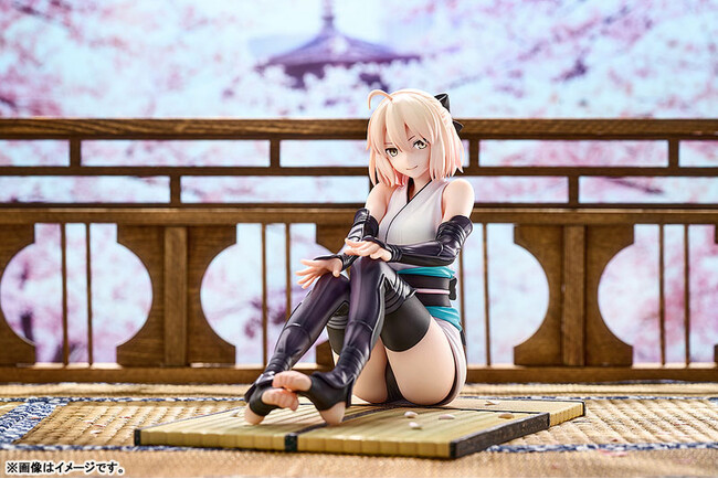 大人気スマホゲーム『Fate/Grand Order』より、セイバークラスのサーヴァント「沖田総司」を最終再臨姿でフィギュア化。