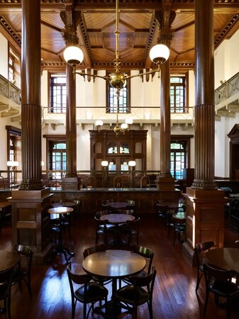 三菱一号館美術館 Cafe 1894「ベリーとピスタチオが織りなす冬のご褒美ティータイム 」色彩をテーマにしたアフタヌーンティーが期間限定で登場