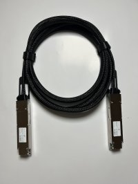 ウェーブスプリッタ・ジャパン、「極細800G AEC」を1月15日より受注開始