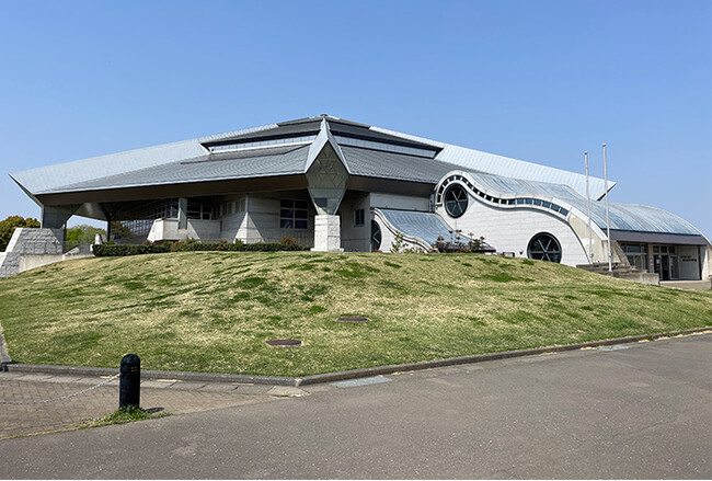 結城市(茨城県)、八王子市(東京都)、兵庫県、東広島市(広島県)、福岡市（福岡県）のスポーツ施設の運営について