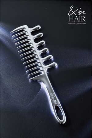 ＜＆be HAIR（アンドビーヘア）＞大人気のカッサ付きジャンボコームにクロムメッキ仕様が限定登場！