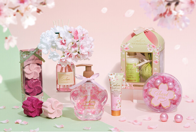 桜アロマを楽しむハンド＆バスアイテム オオシマザクラ花エキスやソメイヨシノ葉エキス（保湿成分）配合。ふんわり春を届けます [数量限定]