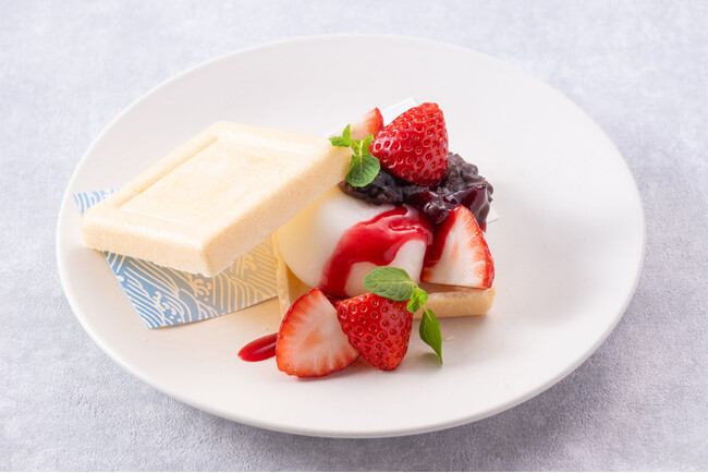 なくなり次第終了！ふわふわ食感「生雪見だいふく」とのコラボデザート「生雪見だいふくと苺の最中仕立て～黒蜜添え～」をランチタイムに期間限定でご提供 / ロッテシティホテル錦糸町