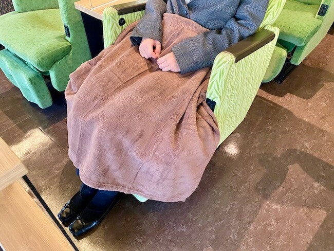船旅をより快適に ！ジャンボフェリー「あおい」船内で毛布貸出サービス開始